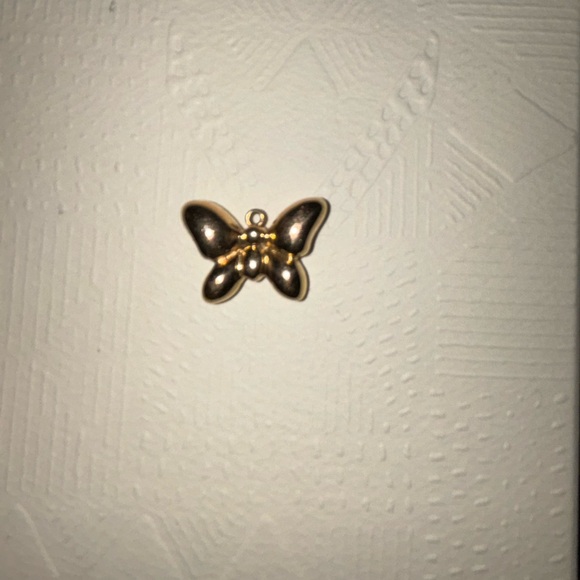 14k gold butterfly charm - Picture 2 of 3